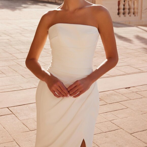 NEW OFF WHITE STRAPLESS SEATH DRESS W/ STRAIGHT ACROSS NECK & TRAIN NX JW1031 - Picture 5 of 12